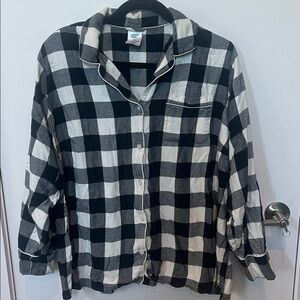 FLASH SALE - Ships TODAY! 
Lands' End Long Sleeve Black Plaid Pajama Set